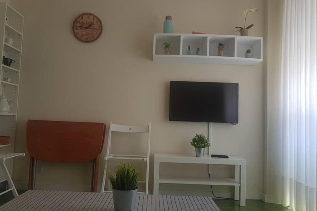Bonito Apartamento Triana-Los Remedios Seville Exterior photo